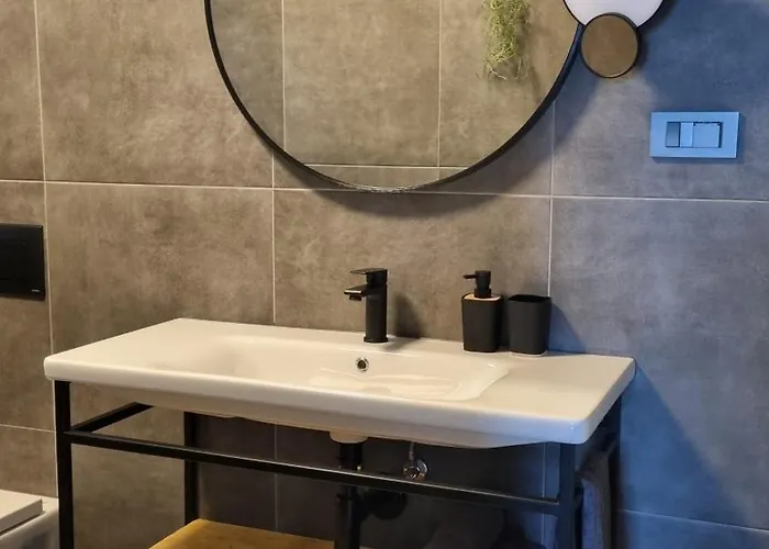 Ruscus, Veprinac, Опатия